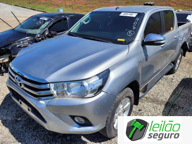 LOTE 005 - TOYOTA HILUX CD SRV 2.8 D-4D TURBO 2017