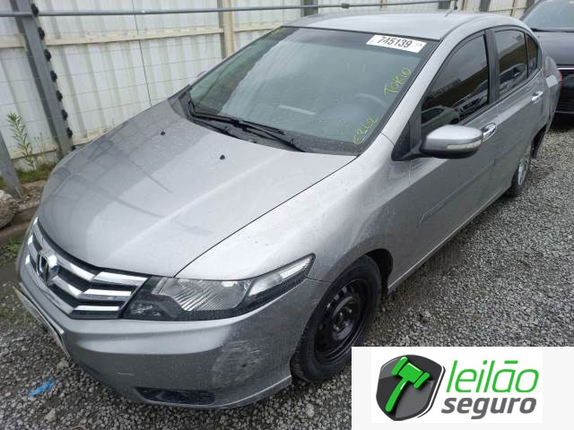 LOTE 009 - HONDA CITY EX 1.5 16V 2014