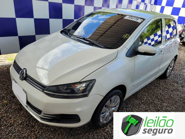 LOTE 034 - VOLKSWAGEN FOX TRENDLINE 1.6 MSI 2015