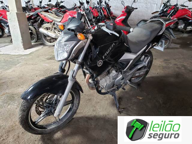 LOTE 001 - YAMAHA FAZER YS 250 