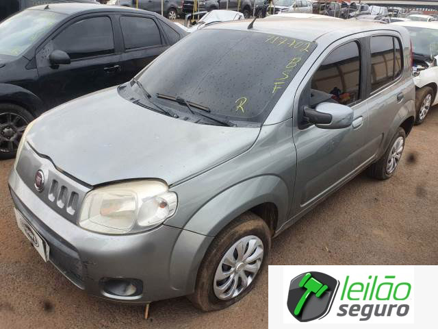 LOTE 024 - FIAT UNO VIVACE 1.0 EVO 2015
