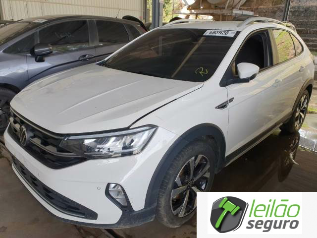 LOTE 025 - VOLKSWAGEN NIVUS HIGHLINE 200 AT 1.0 12V TSI TURBO 2021