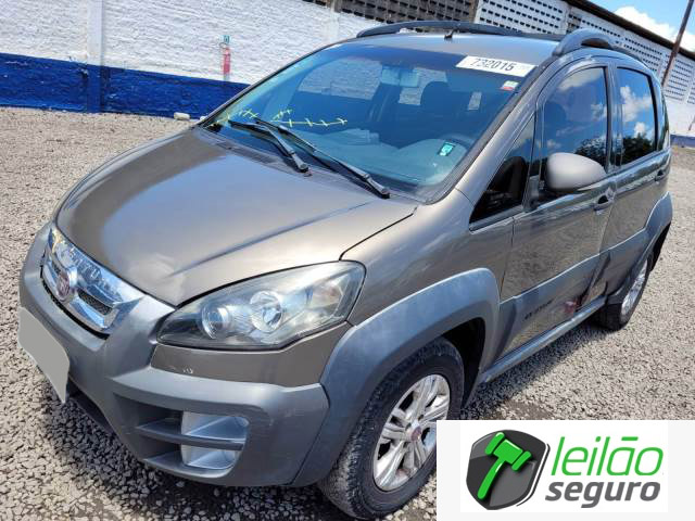 LOTE 027 - FIAT IDEA ADVENTURE 1.8 16V E.TORQ