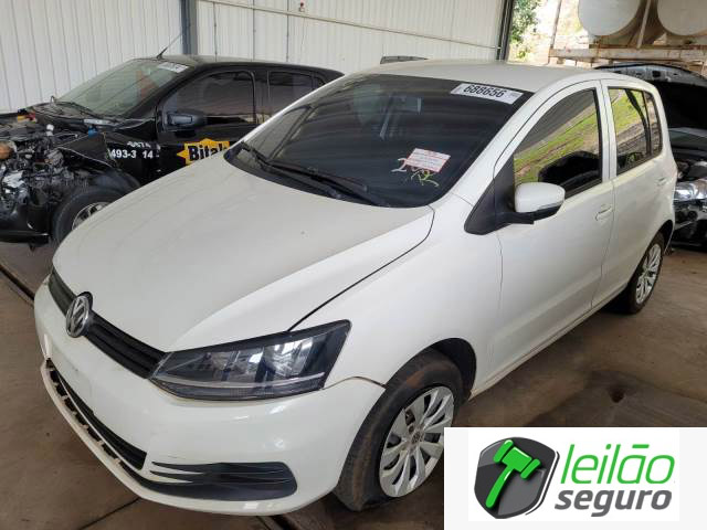 LOTE 034 - VOLKSWAGEN FOX TRENDLINE 1.0 TOTAL FLEX