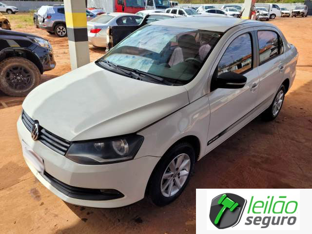 LOTE 040 - VOLKSWAGEN/VOYAGE SELECAO 1.6 MSI